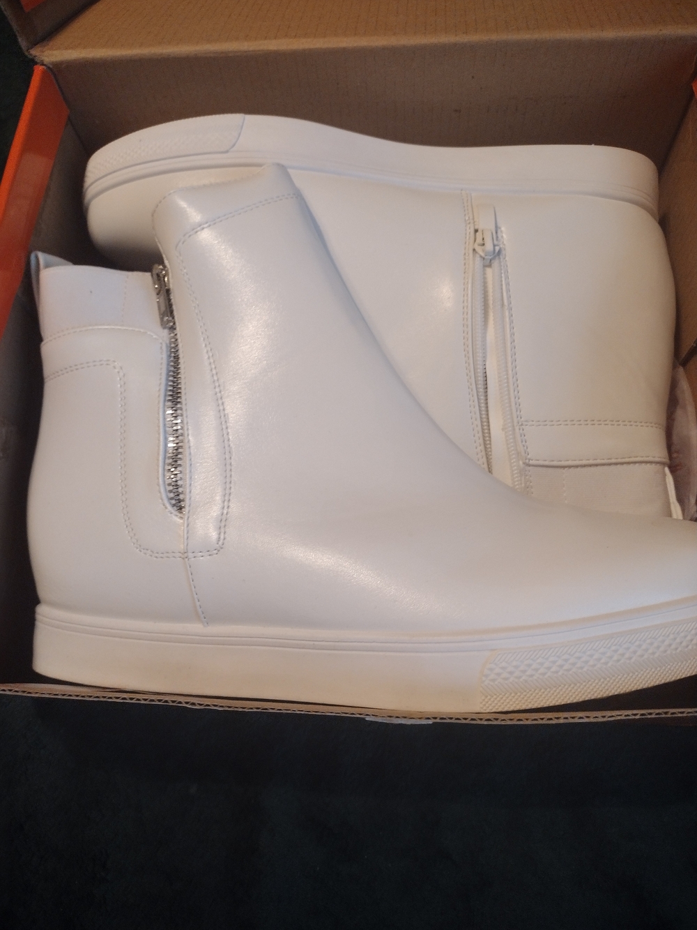 Rouge! White Leather Ankle Booties with Side Zippers